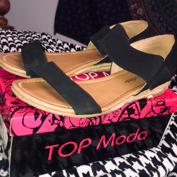 Wedge Sandals! - Picture 2 of 3